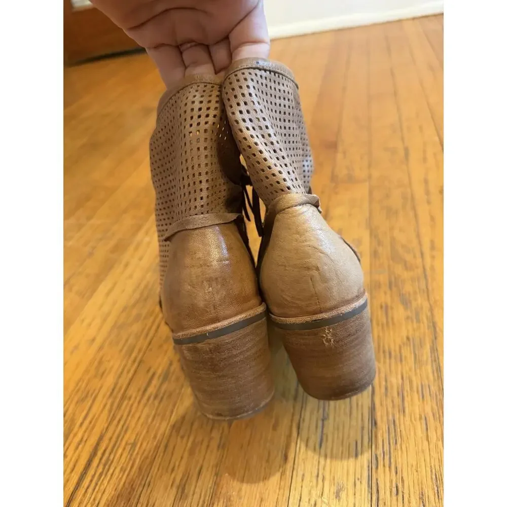 Söfft Boots Womens Size 9 Brown Leather Perforated Ankle Booties Zip Block Heel